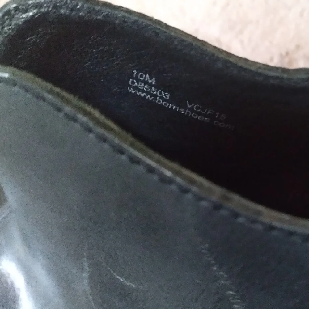 Born Wedge, Strap back shoes, Black, size 10M - Picture 6 of 6